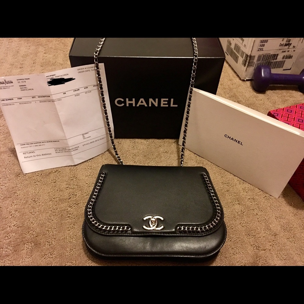 Chanel Cross body bag